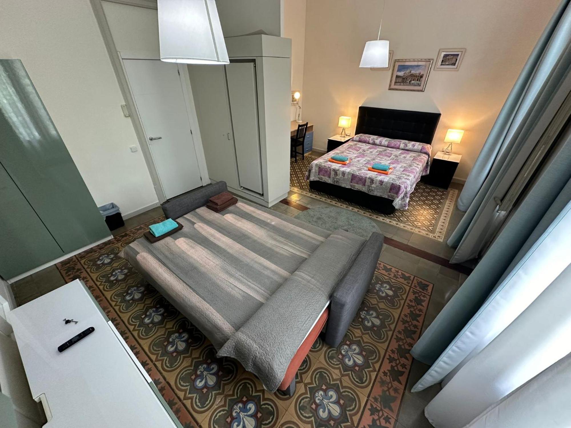 Rooms Rumila Барселона Экстерьер фото