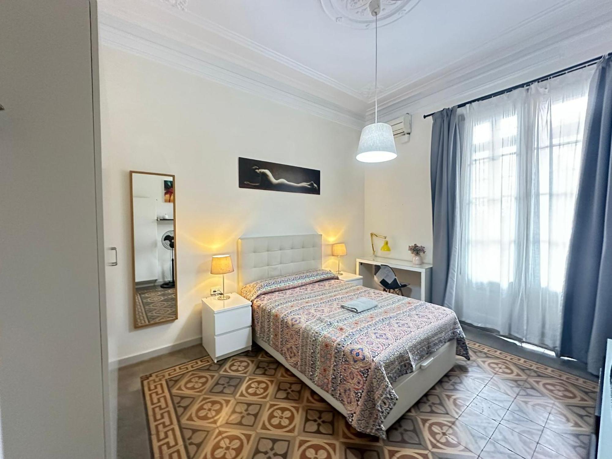 Rooms Rumila Барселона Экстерьер фото
